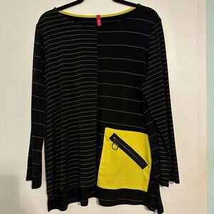 IC Collection Black and Yellow Striped Top with Pocket size XL